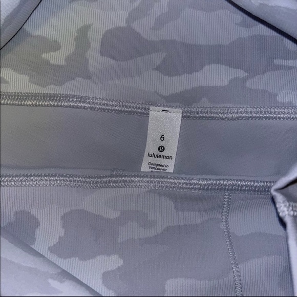 NWT Wunder Under HR TIGHT 25” x Soulcycle - Picture 4 of 6